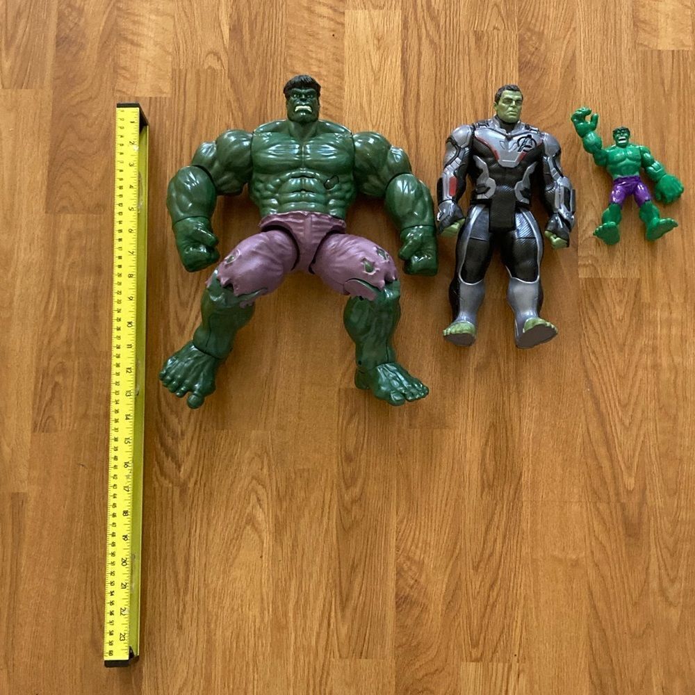 Incredible Hulk Action Figure Lot